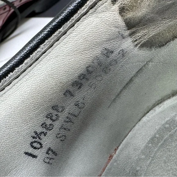 Vintage FootJoy Classics Golf Shoes Size 10.5 Wing Tip Style #50802no Spikes